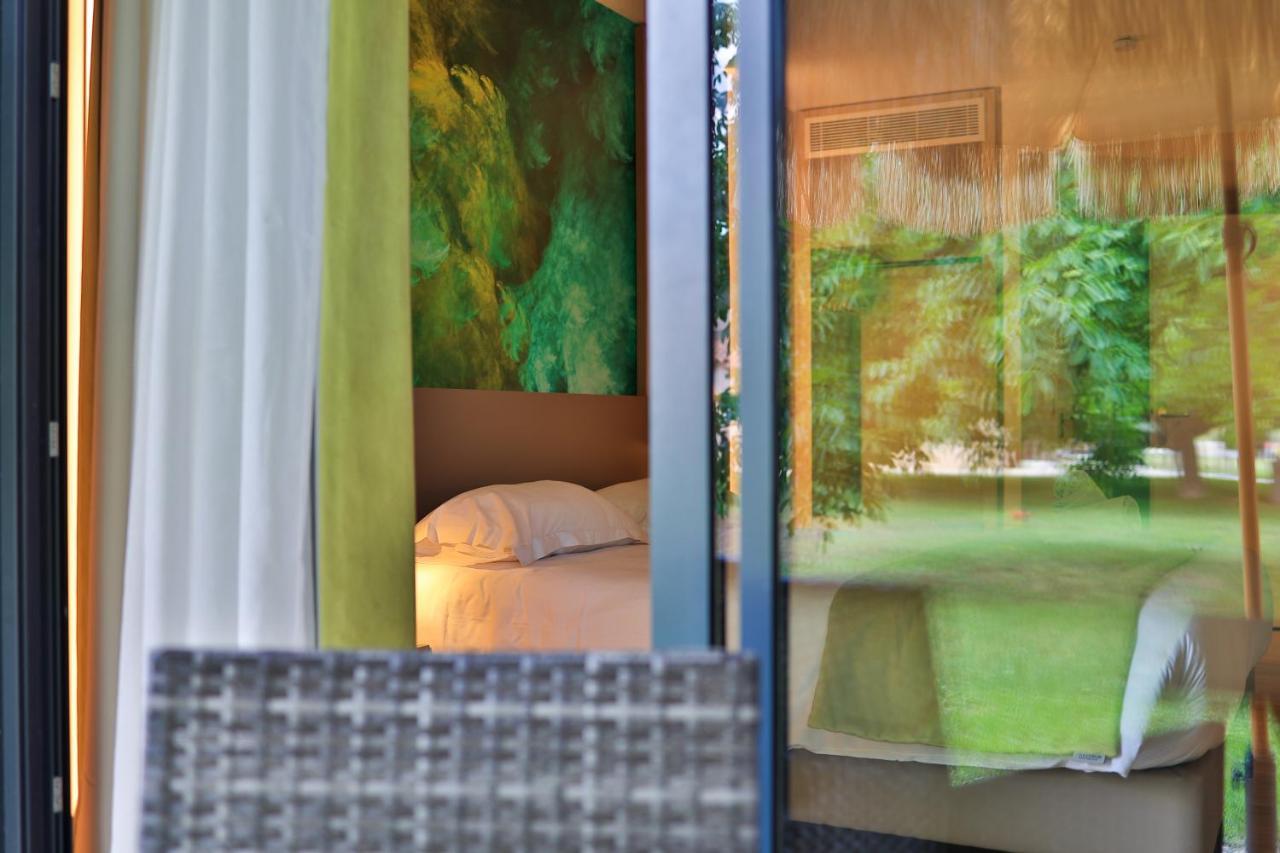 Logis Hotel & Spa Dejeunez Sous L'Arbre Rousset  Exterior photo